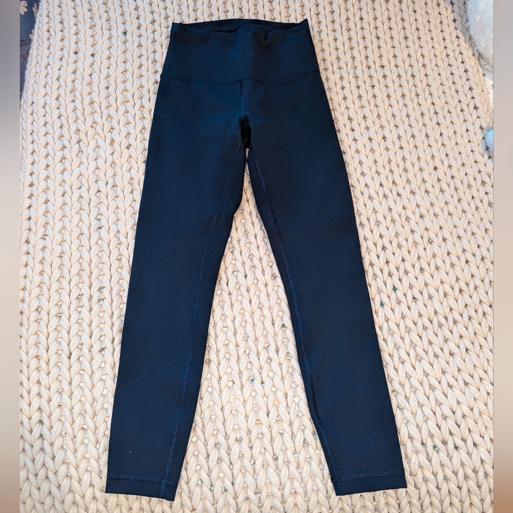 Lululemon wunder train size 6